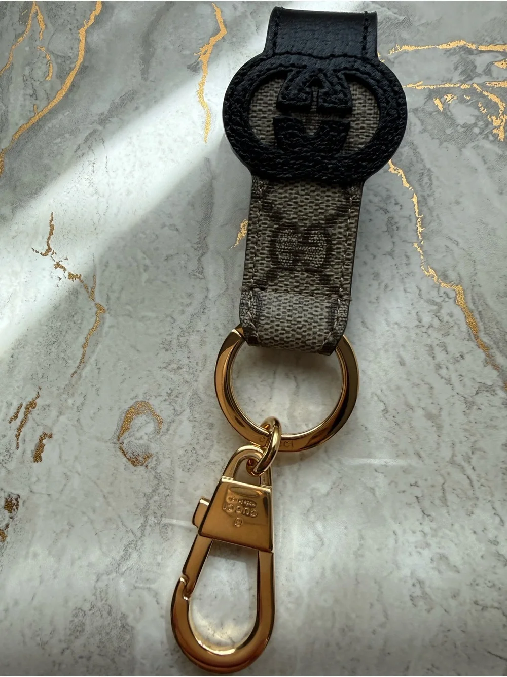 Gucci GG Supreme Interlocking G Keychain Key Holder Black Leather Gold 6” New